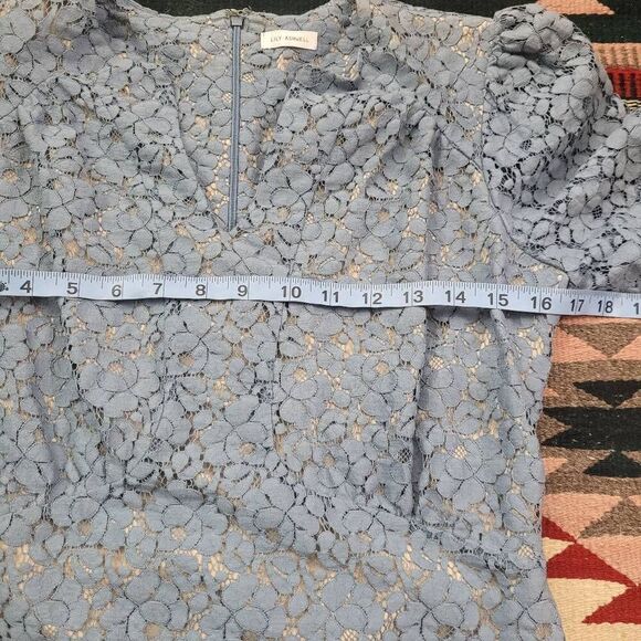 Lily‎ Ashwell Blue Eyelet Floral Blouse Sz S/XS Cotton Silk Cottagecore Romantic - Picture 4 of 6